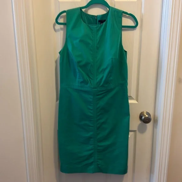 green ann taylor dress Floral Midi 100% Polyester Ann Taylor | Dresses |